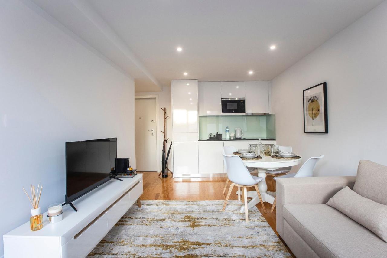 City Center 2Br Flat W/ Ac By Lovelystay 波尔图 外观 照片