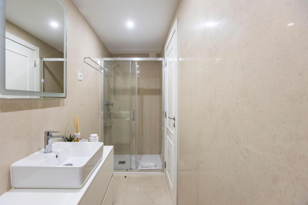 City Center 2Br Flat W/ Ac By Lovelystay 波尔图 外观 照片