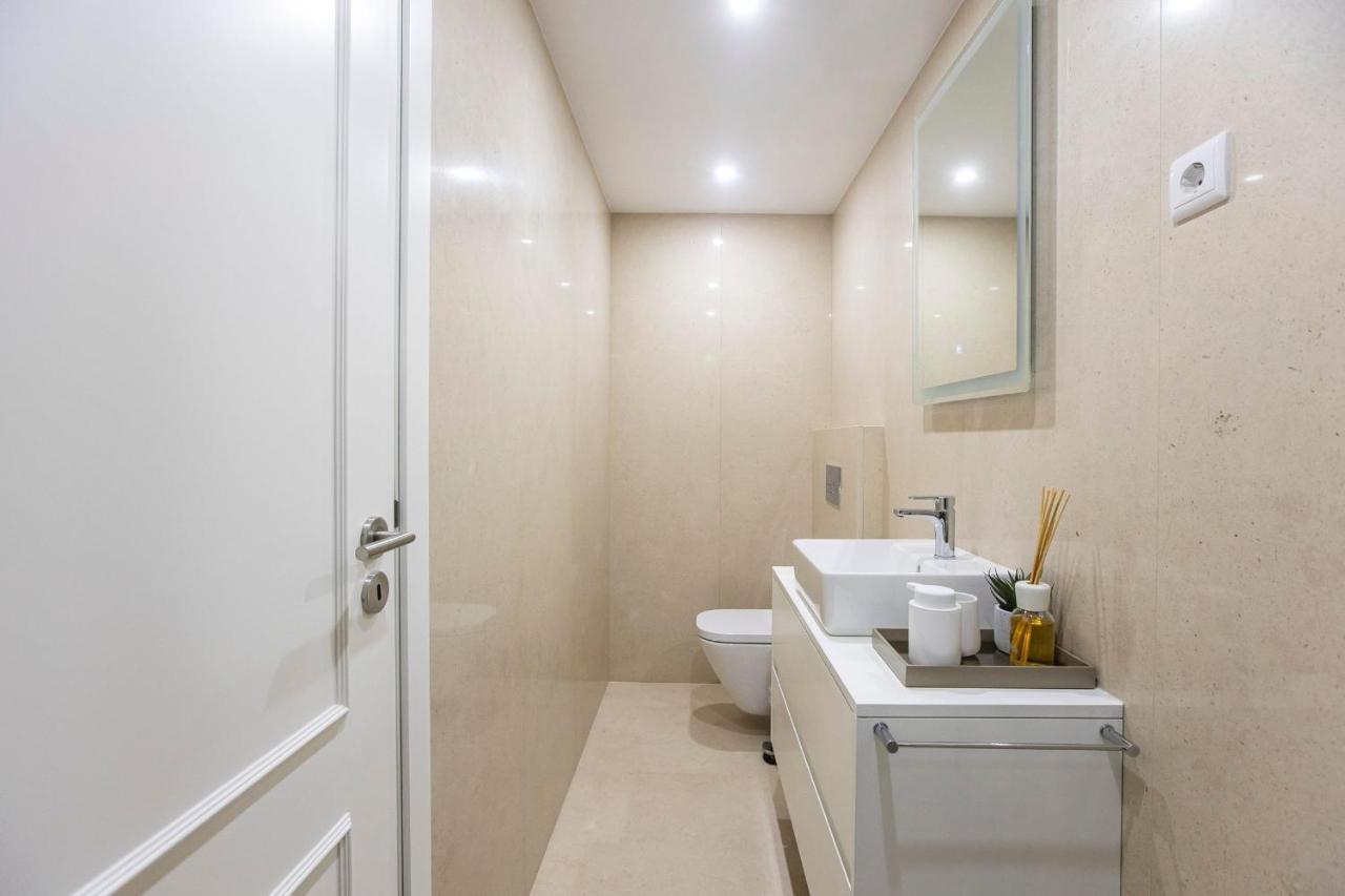 City Center 2Br Flat W/ Ac By Lovelystay 波尔图 外观 照片